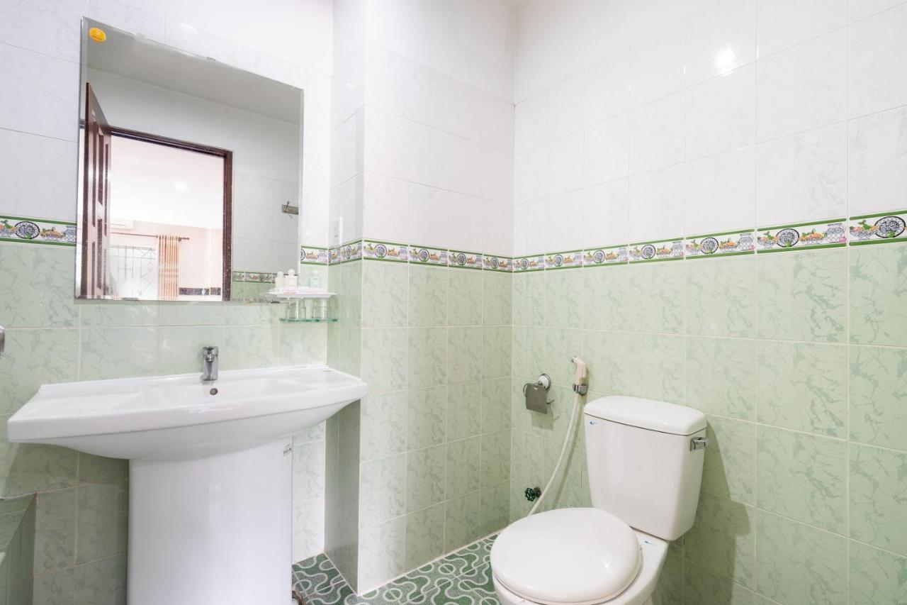 Khách Sạn Hồng Phát Ciudad Ho Chi Minh  Exterior foto